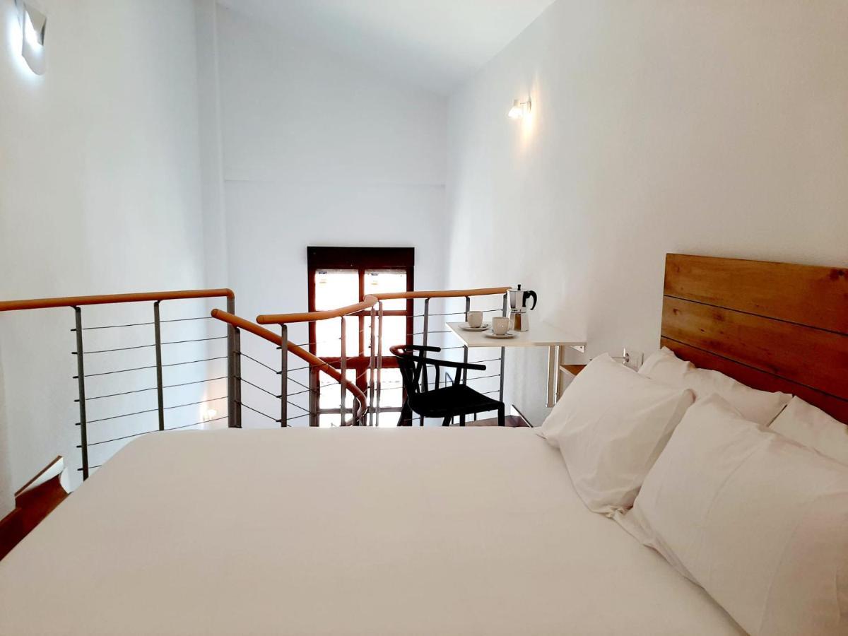 Apartamentos Candelario By Gaiarooms エクステリア 写真